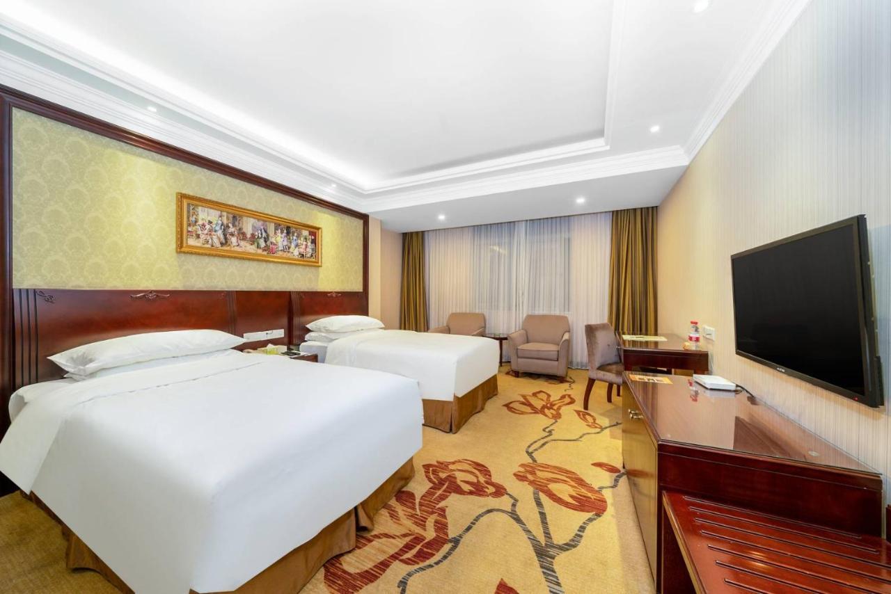 Vienna Hotel Dongguan Houjie Exhibition Center エクステリア 写真