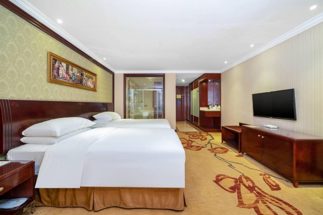 Vienna Hotel Dongguan Houjie Exhibition Center エクステリア 写真