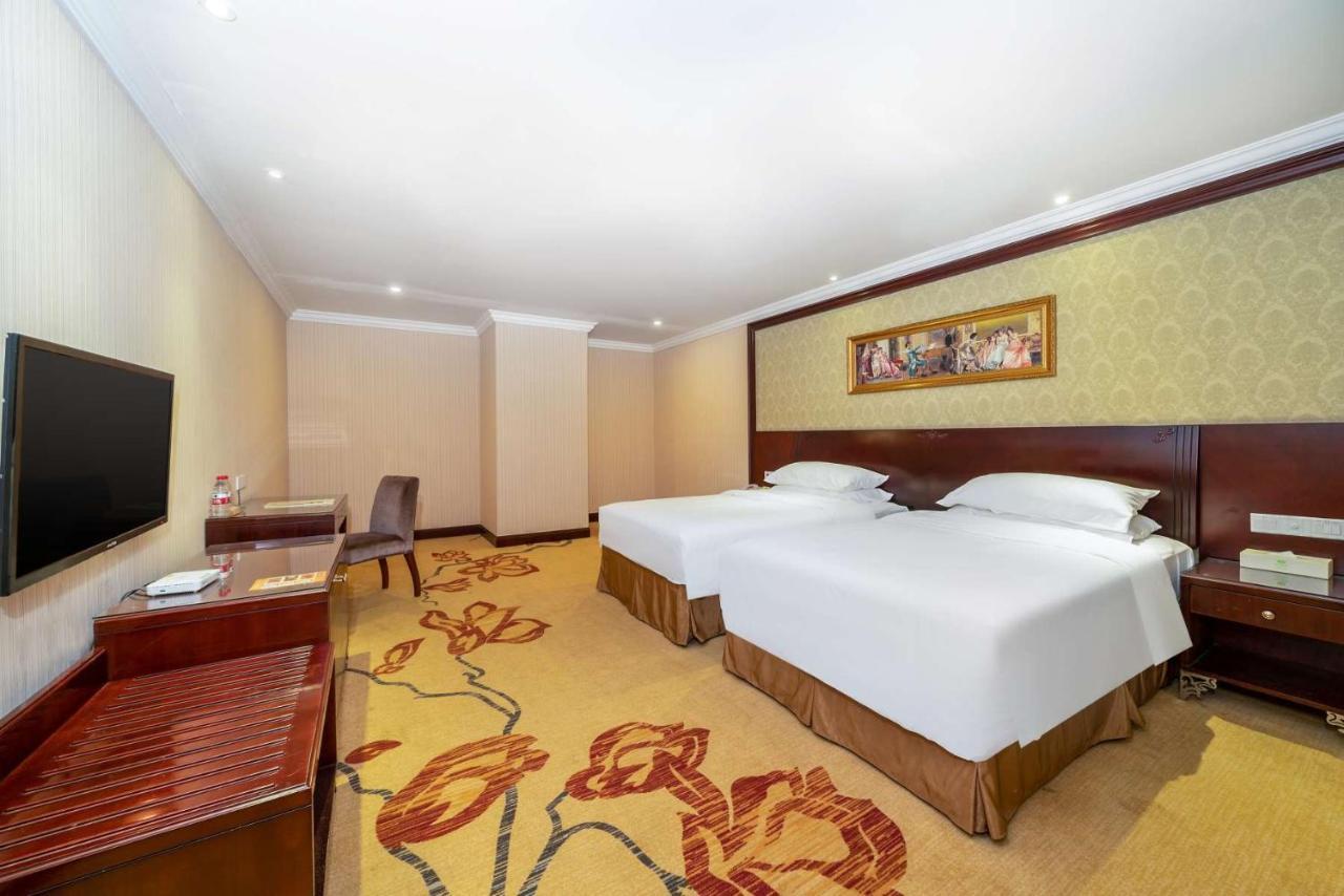 Vienna Hotel Dongguan Houjie Exhibition Center エクステリア 写真