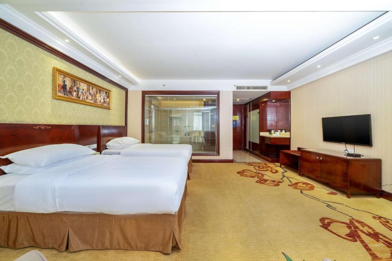 Vienna Hotel Dongguan Houjie Exhibition Center エクステリア 写真